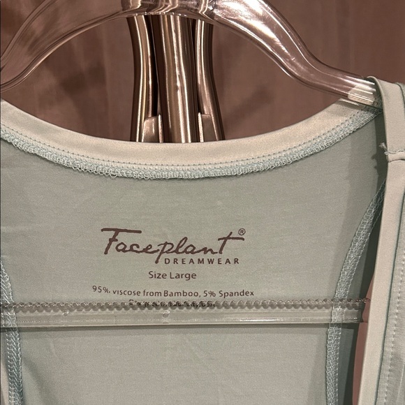 NWT Light green t- back tank top by Faceplant Dreams - Picture 2 of 8